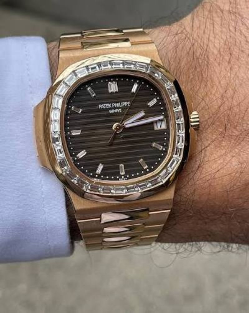 Patek Philippe Nautilus 5723/1R-010 2025