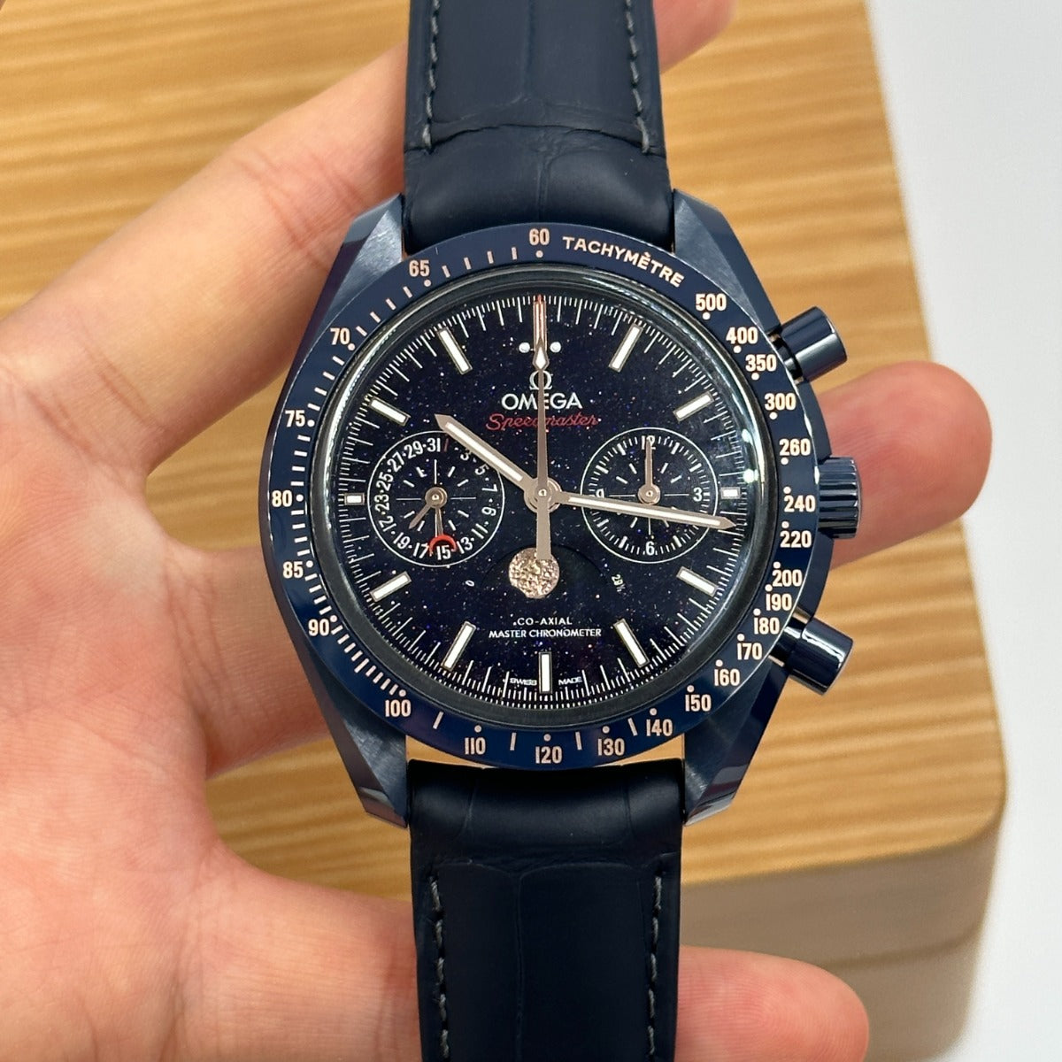 Omega Speedmaster Moonwatch Moonphase 304.93.44.52.03.002 2026