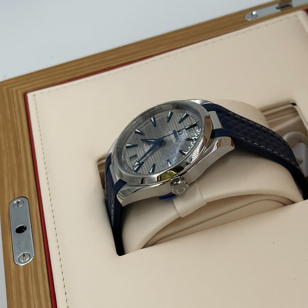 Omega Seamaster Aqua Terra 220.12.41.21.06.001 2026