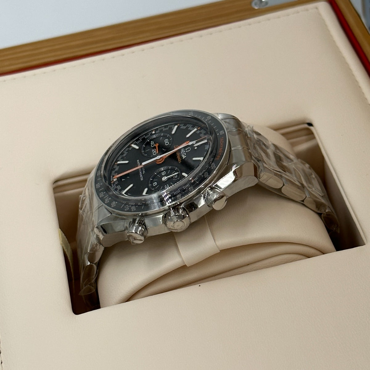 Omega Speedmaster Racing Master 329.30.44.51.01.002