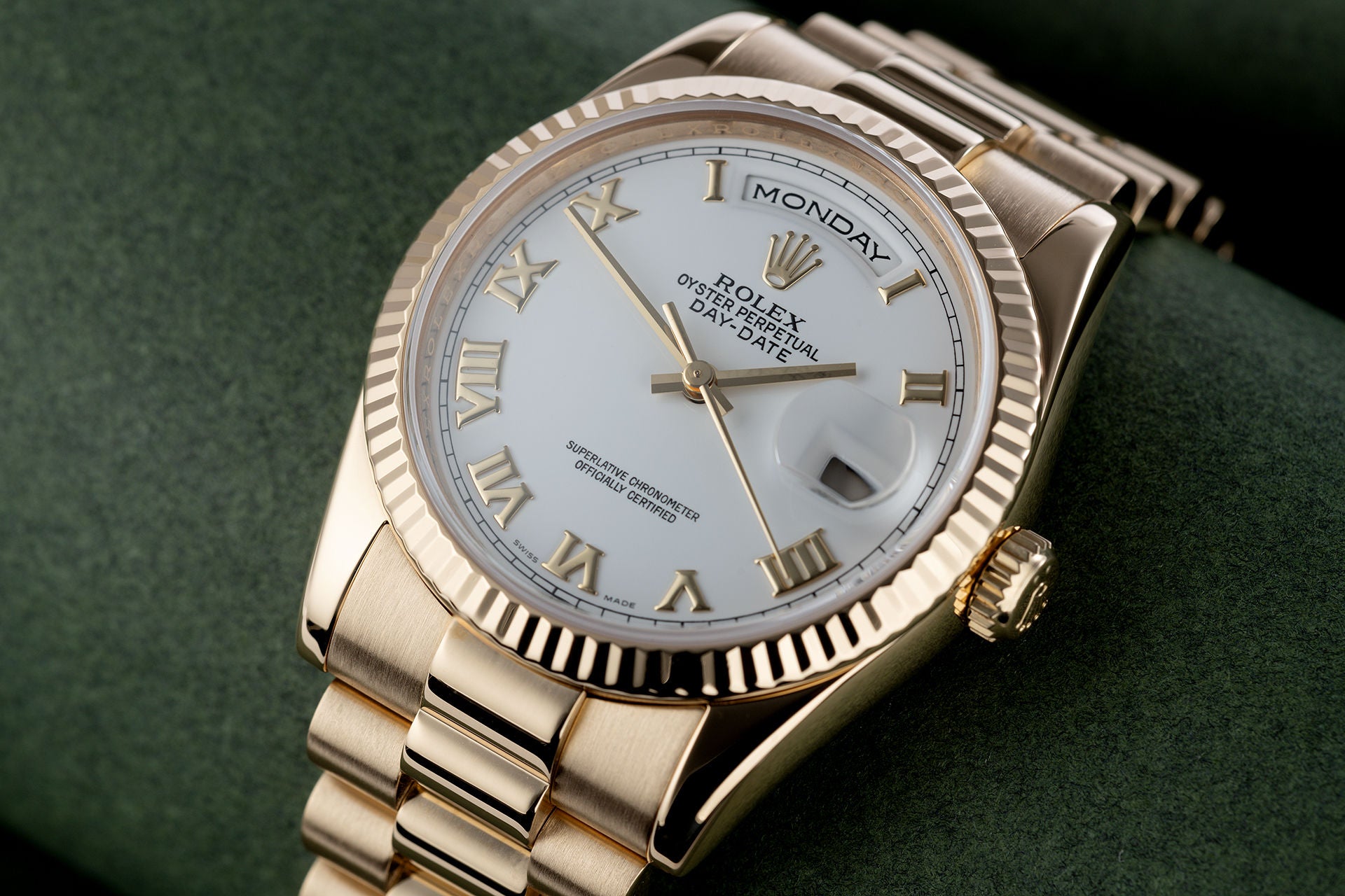 Rolex Day-Date "President" 118238 White 2009 Full Set