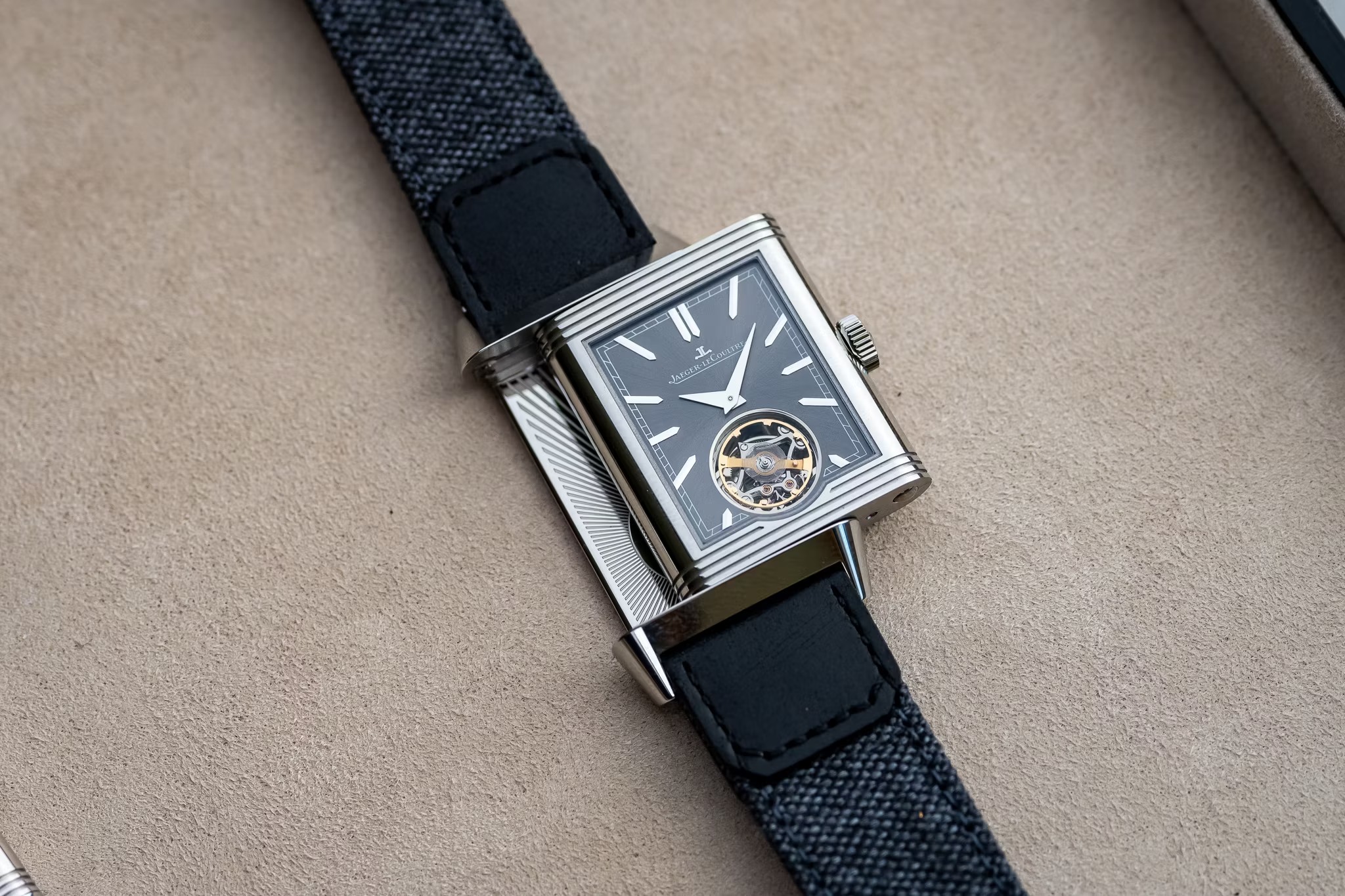 EW Watches Jaeger LeCoultre Reverso Monoface Classic Elegance Meets Modern Design