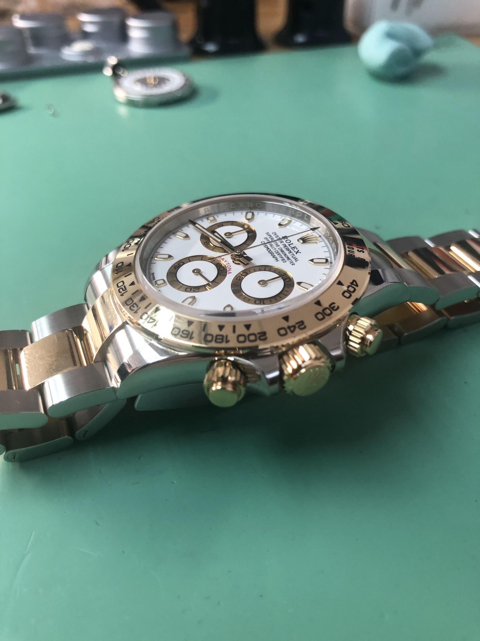 How to know the real rolex watch daytona